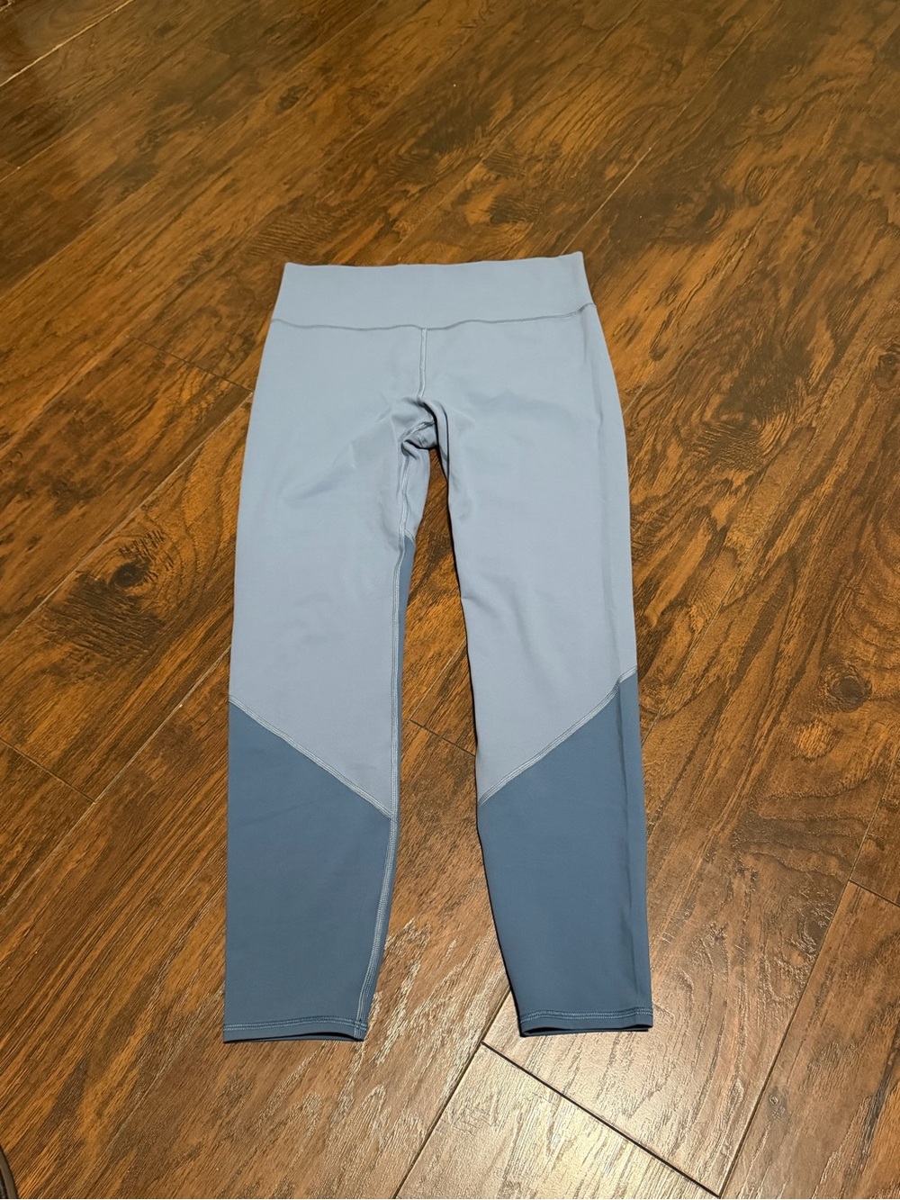 Vuori women’s blue color block studio leggings size XL